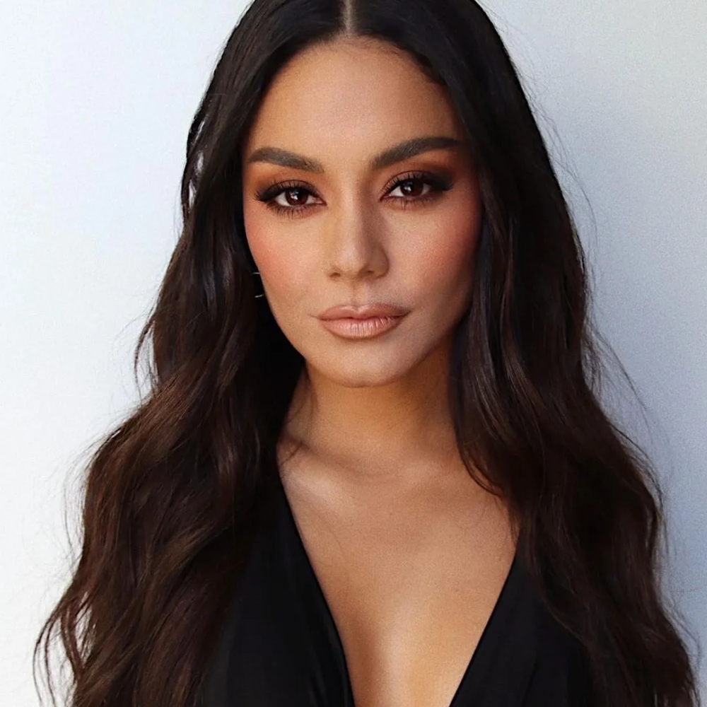 Vanessa Hudgens với Soft Glam makeup