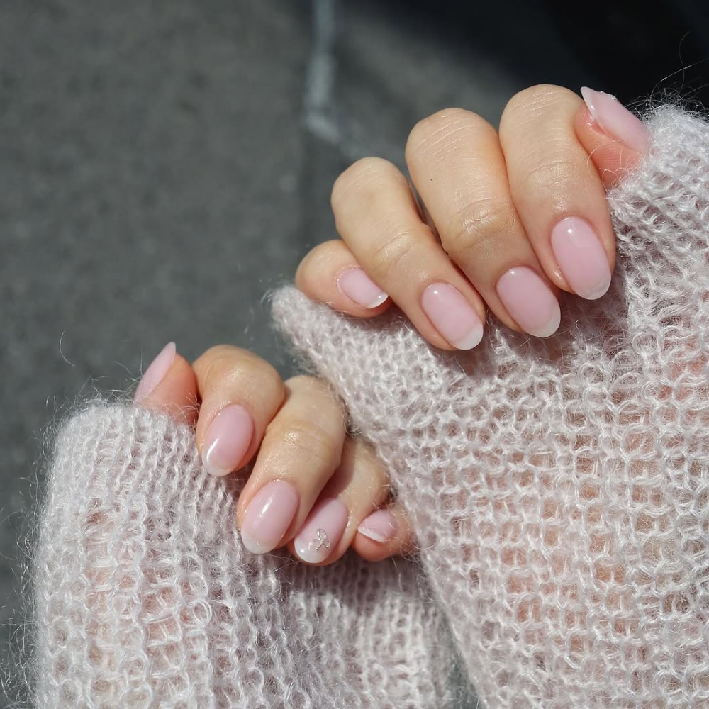 bộ nail sơn màu nude kiểu Pháp