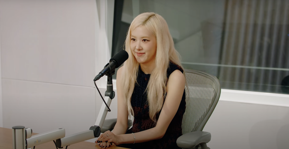 rosé phỏng vấn cùng Apple Music