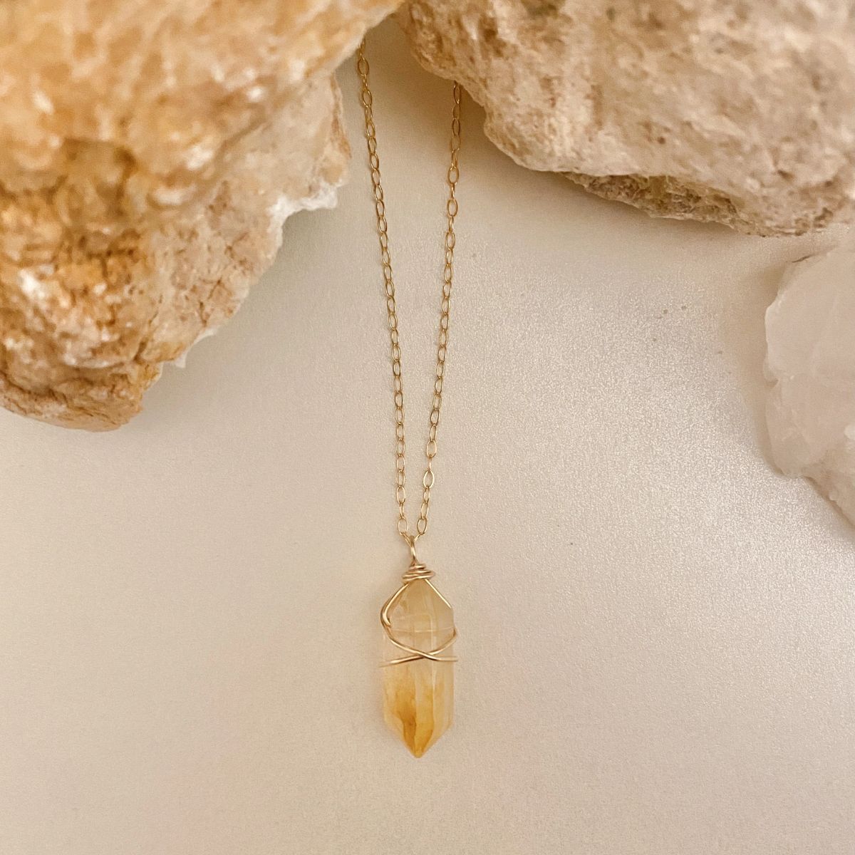 đá citrine thần số học