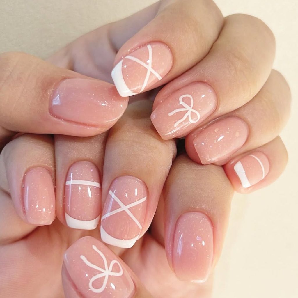 Mẫu nail "coquette"