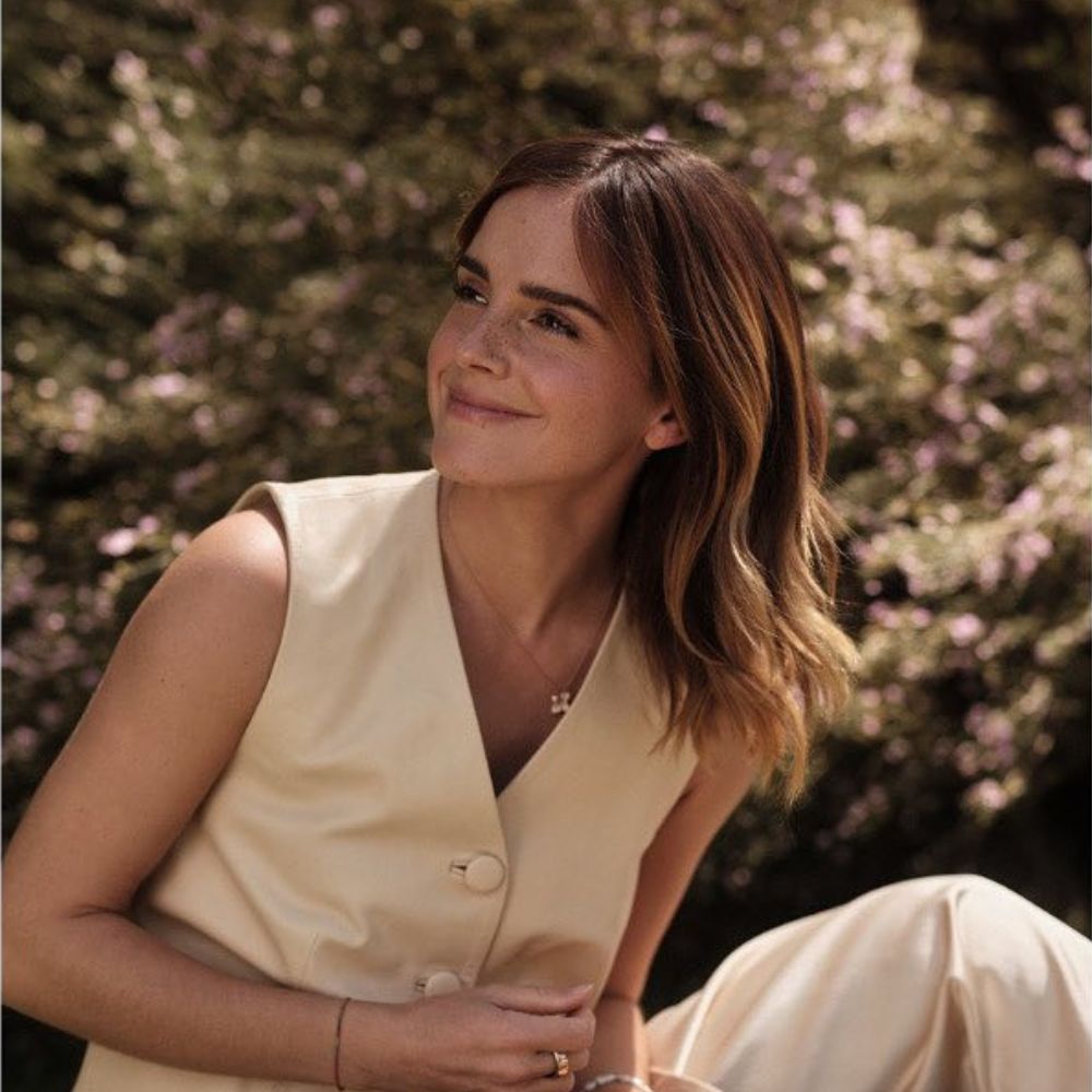 Emma Watson với mái tóc ngang vai