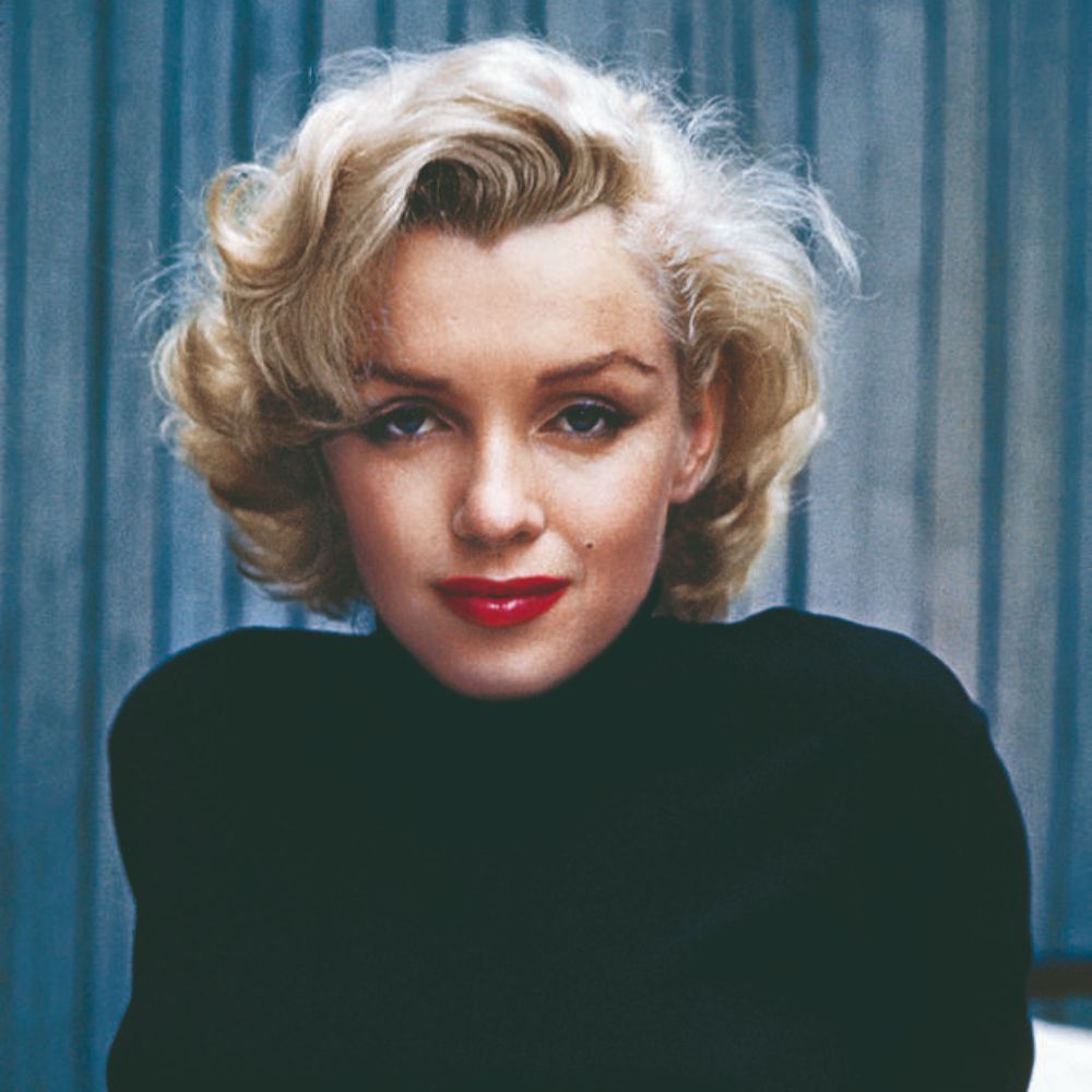 Marilyn Monroe cùng kiểu trang điểm son đỏ