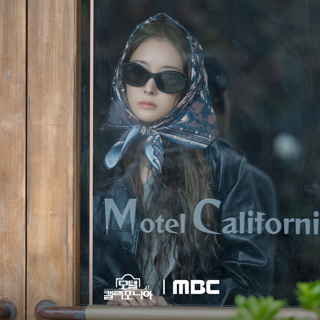 Phụ kiện khăn turban Lee So Young từ Motel California