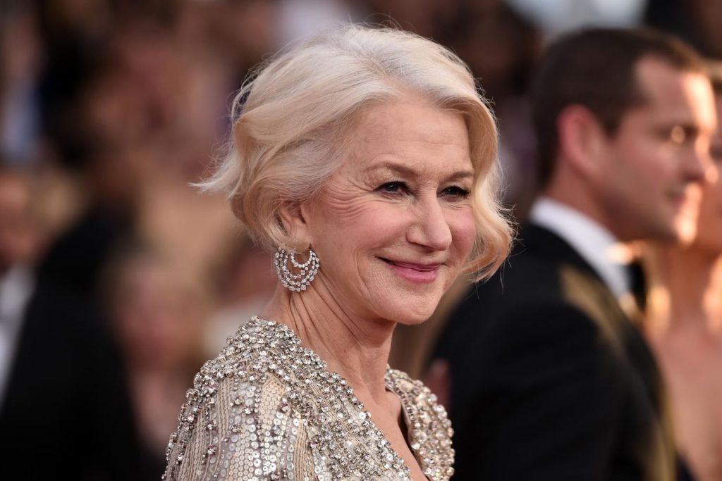 Helen Mirren thanh lịch với kiểu tóc xoăn sóng