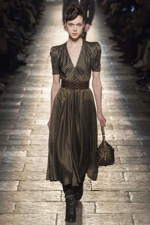 BST Thu-Đông 2017 của Bottega Veneta 