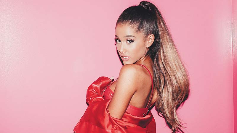 Con Đường Tỏa Sáng Của Ariana Grande