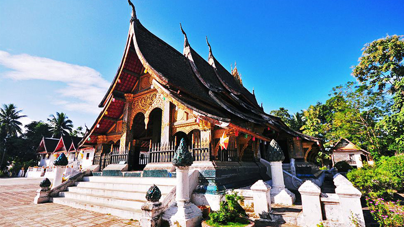 Luang Prabang: Thành phố linh thiêng của những ngôi chùa vàng