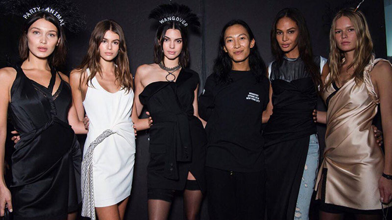 Alexander Wang Spring 2018: Vũ khúc biến tấu của mùa xuân