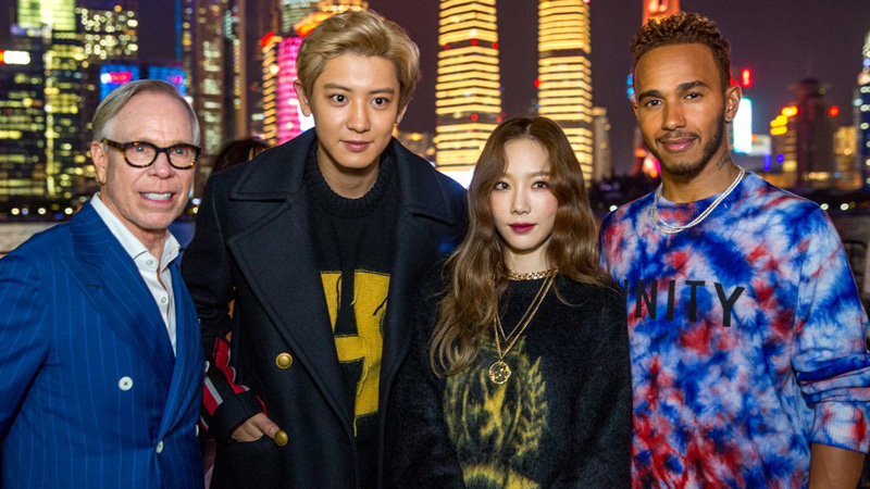 Chanyeol (EXO) và Taeyeon (SNSD) là hai ngôi sao có phong cách ấn tượng nhất tại Tommy Hilfiger Show 2019