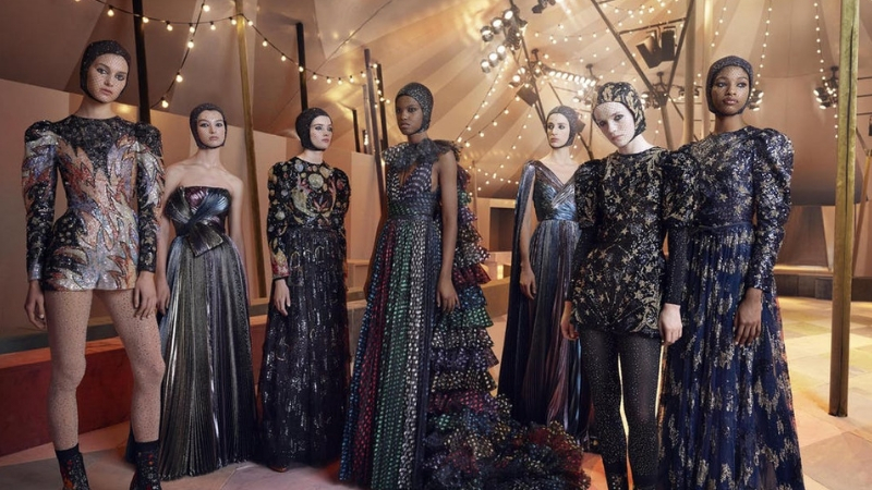 Điểm tin thời trang: Tom Ford trở thành Chủ tịch của CFDA, Dior mang BST Haute Couture Xuân – Hè 2019 đến Dubai