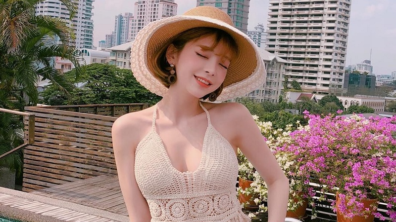 nâng ngực - phụ nữ mặc bikini ft01