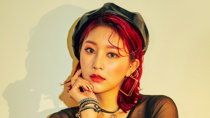 xu hướng phụ kiện khuyên tai helix 2020 hyebin momoland mld entertainment