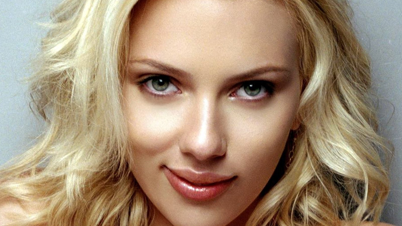 dưỡng da như Scarlett Johannson