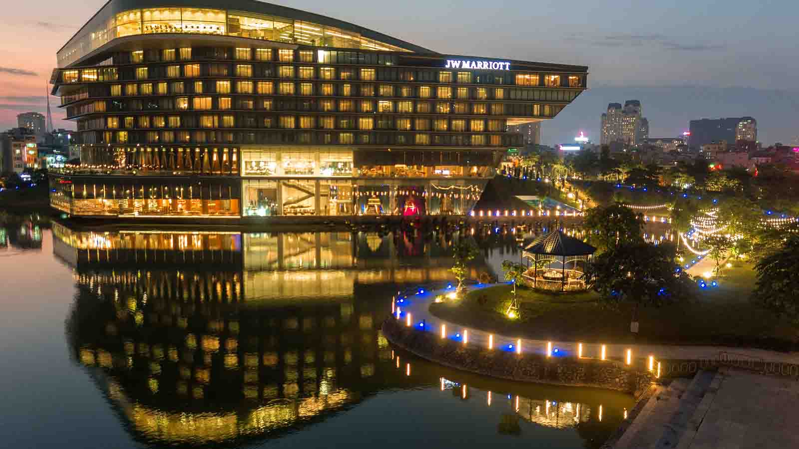 ốc đảo jw marriott hanoi