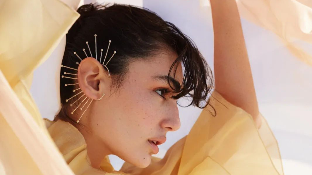 xu hướng khuyên tai ear cuff thời trang