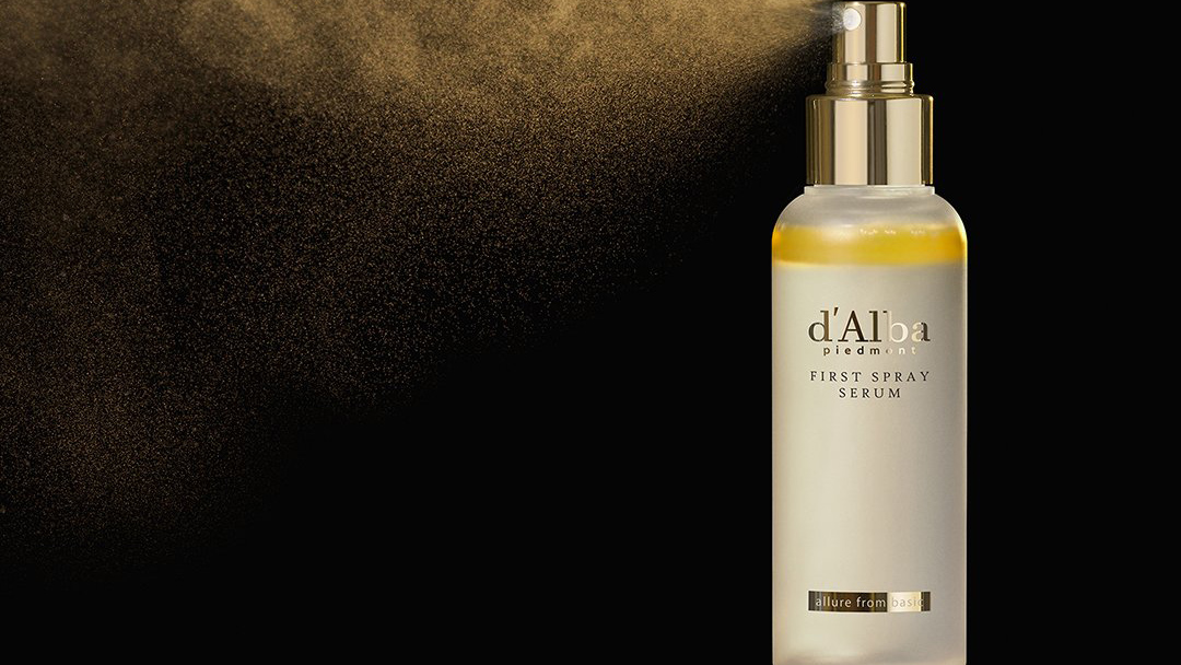 D'Alba First Spray Serum chăm sóc da tiện dụng