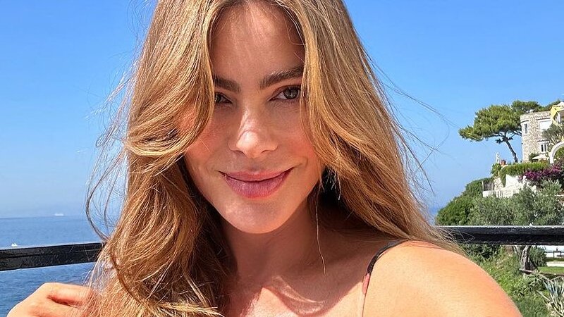 Sofia Vergara và làn da không tuổi