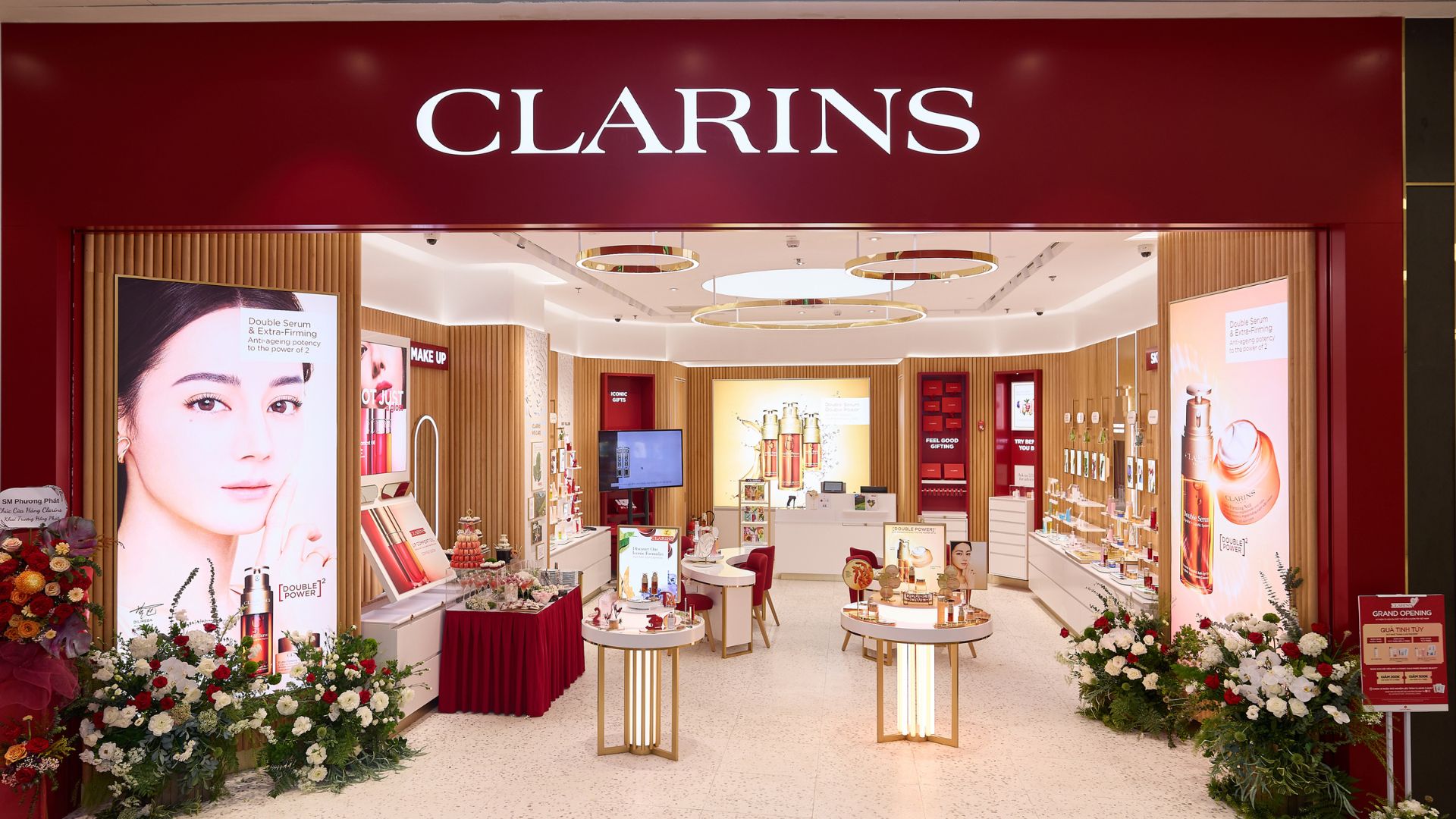 Clarins khai trương cửa hàng