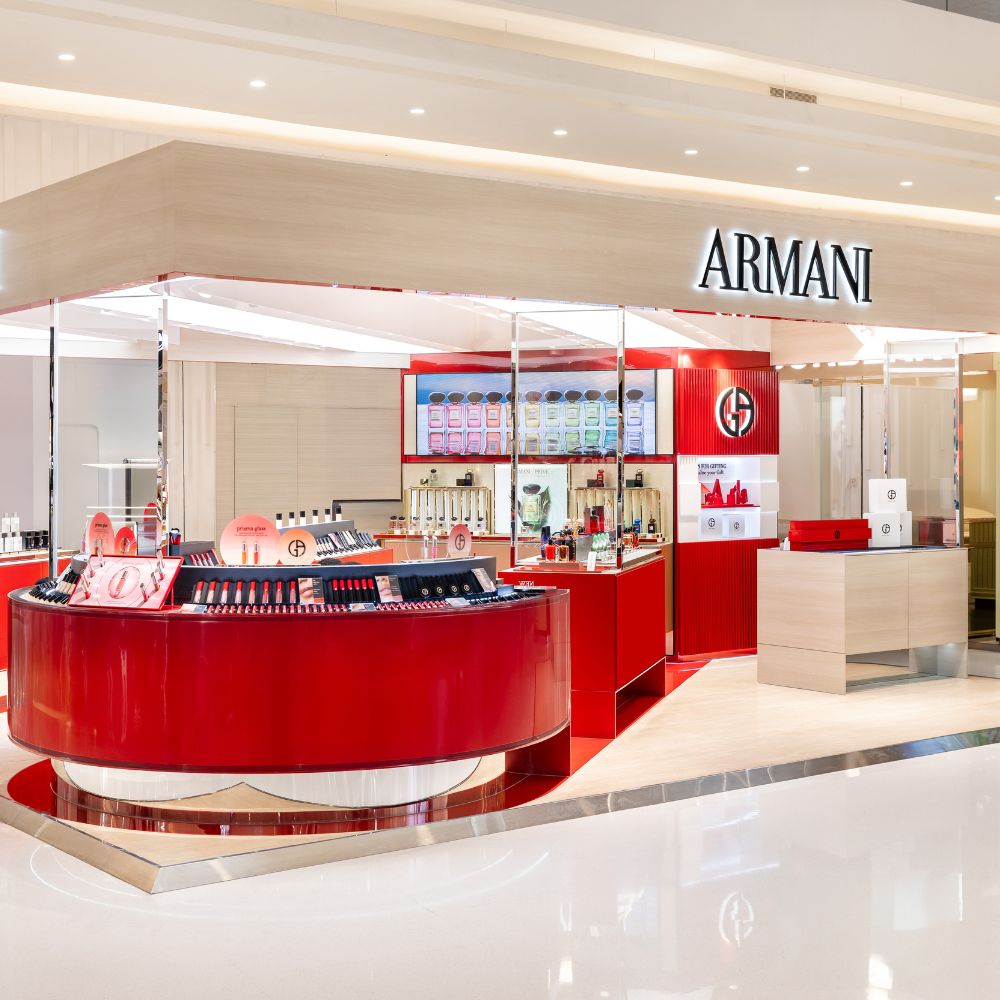 Cửa hàng của Armani Beauty tại Crescent Mall