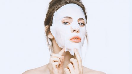 Cách làm lotion mask của Chizu Saeki cho làn da bừng sáng