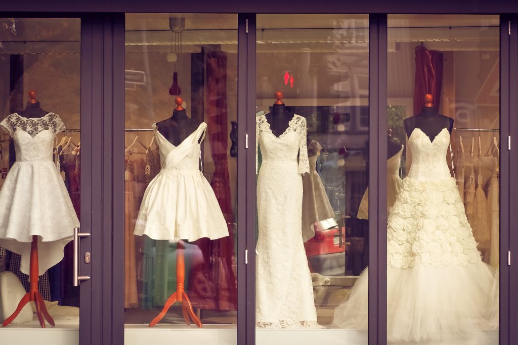 Những sai lầm cơ bản khi chọn trang phục cưới của cô dâu 2