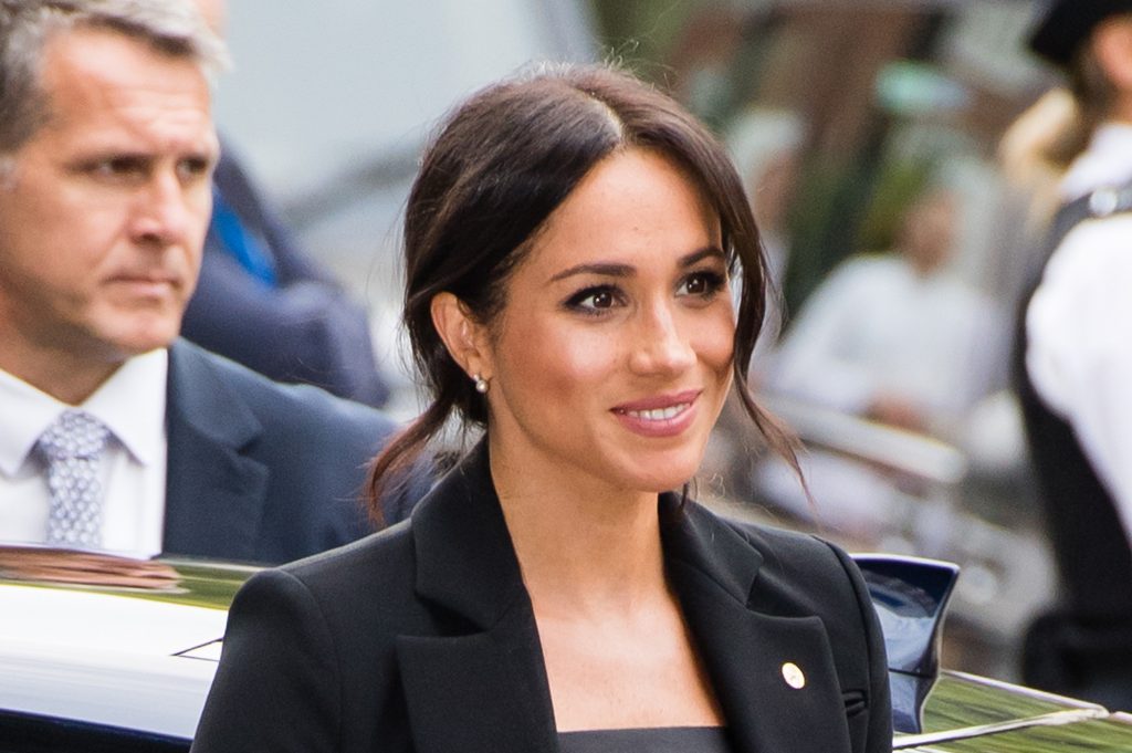 ELLE Việt Nam - Meghan Markle điểm tin sao 2 