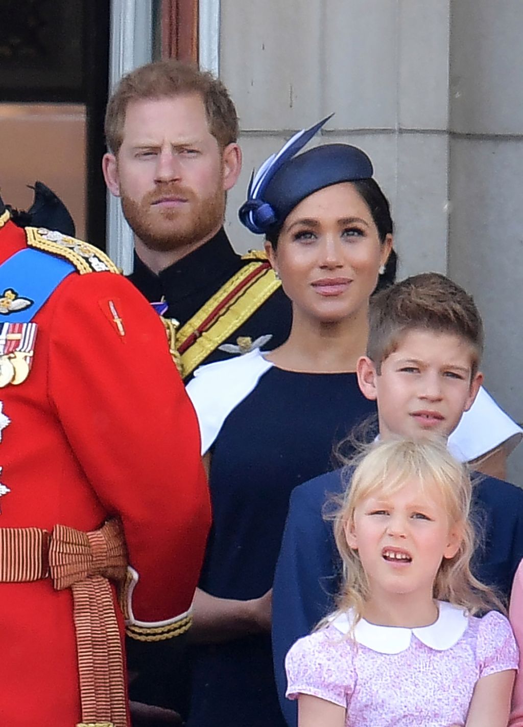 công nương meghan và hoàng tử harry trooping the colour 2019 4