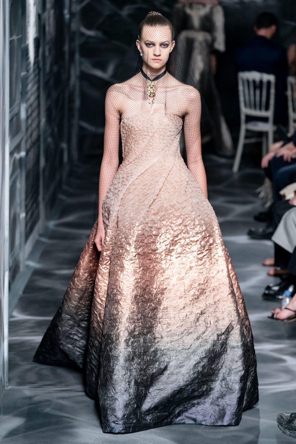 đầm màu sắc bộ sưu tập Dior Haute Couture Thu 2019