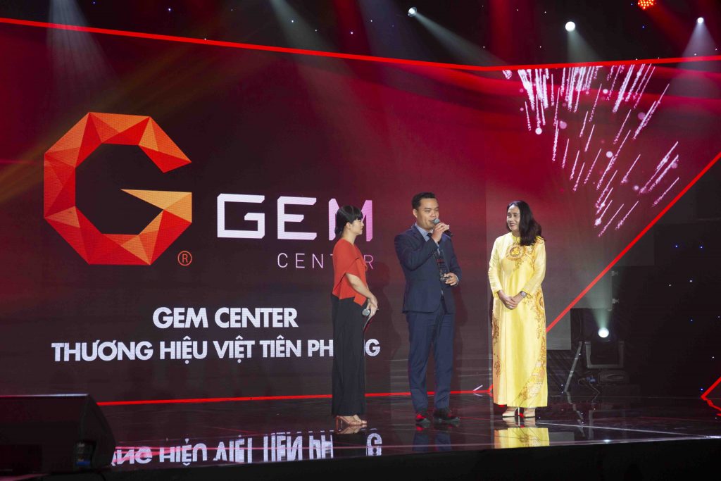 gem center elle style awards