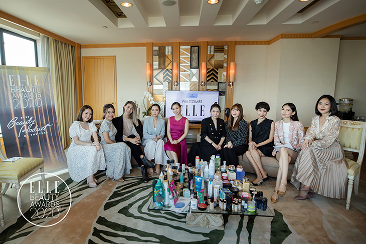 EBAs 2020 beauty bloggers chụp hình cuối buổi gặp mặt 
