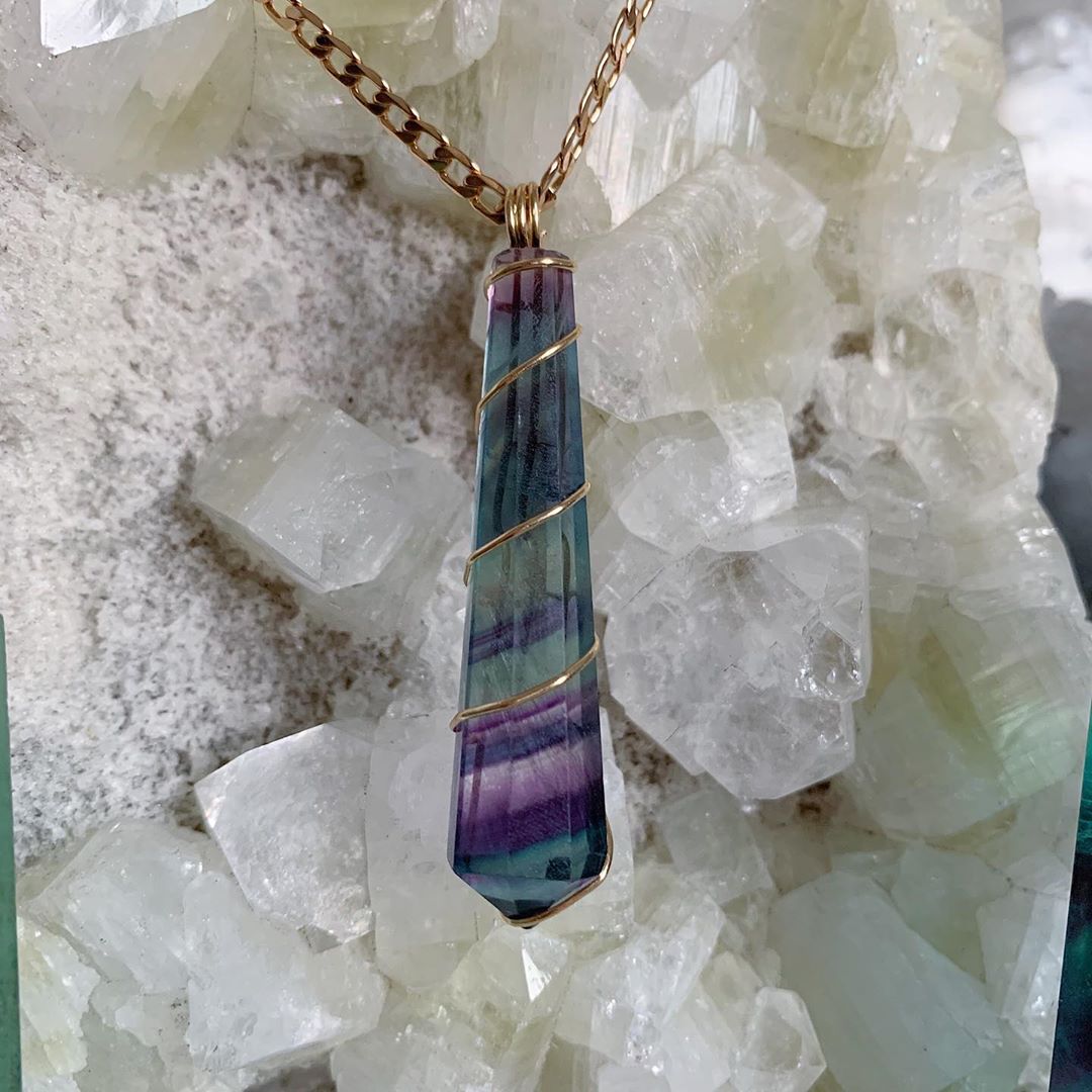 Chọn trang sức rainbow fluorite theo cung hoàng đạo song ngư