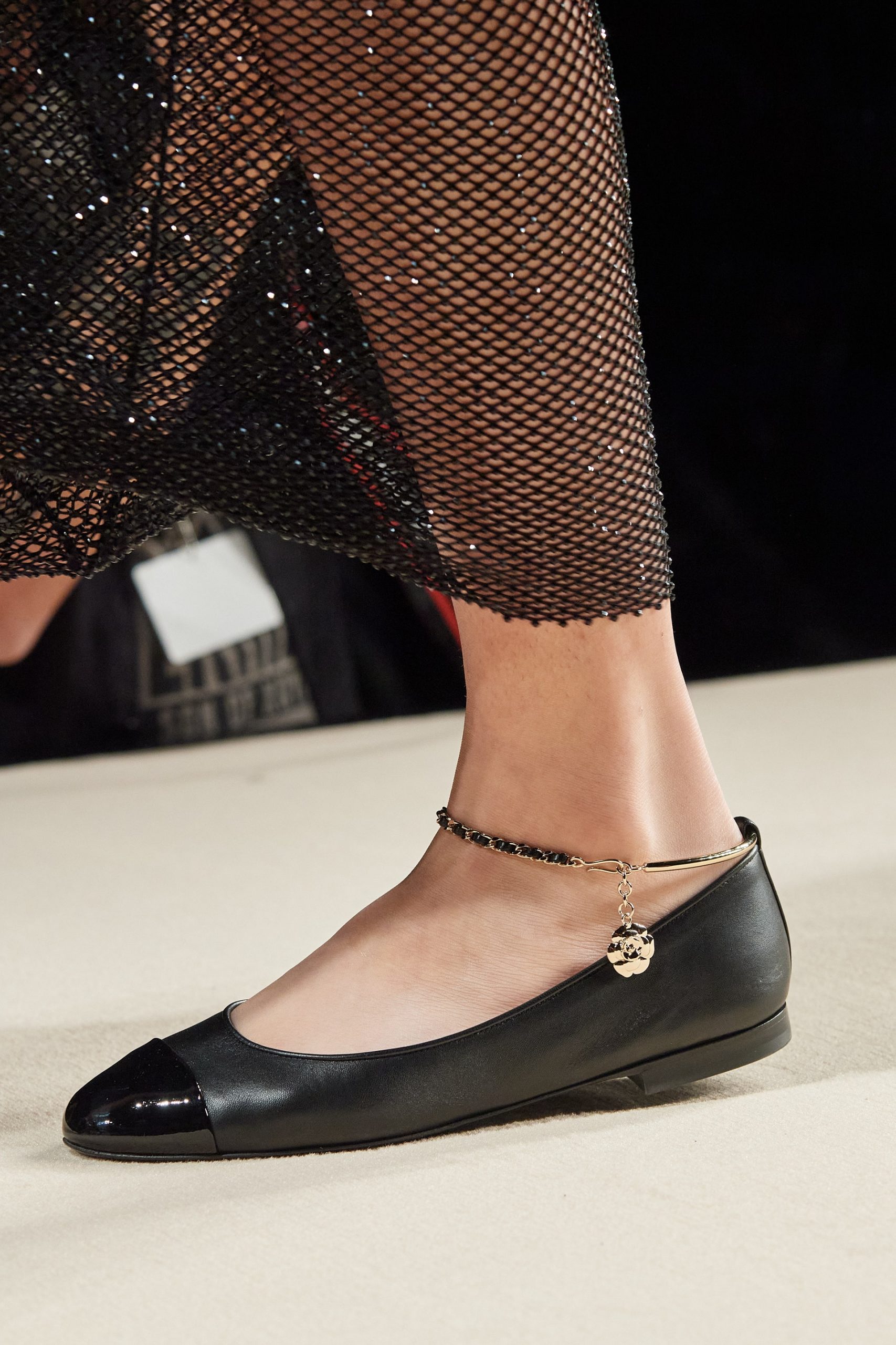 Chanel SS21 Detail Look 11