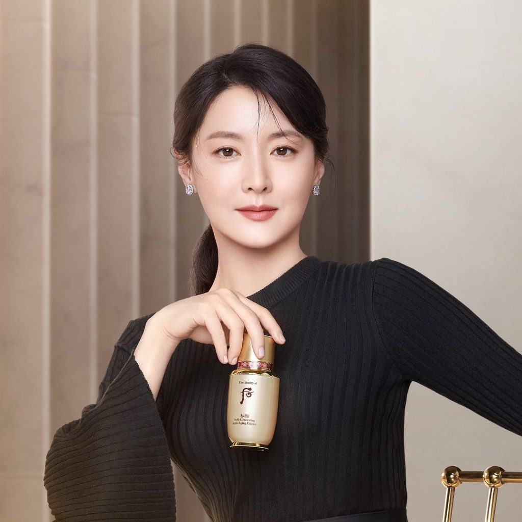 Lee Young Ae đại diện The history of Whoo