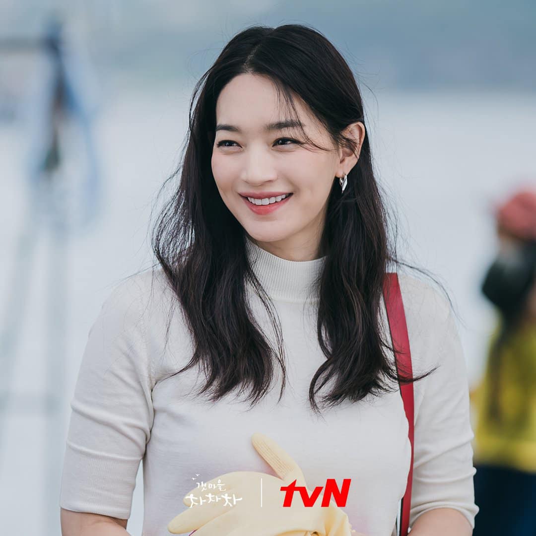 diễn viên hàn shin min ah hometown cha cha cha tvn