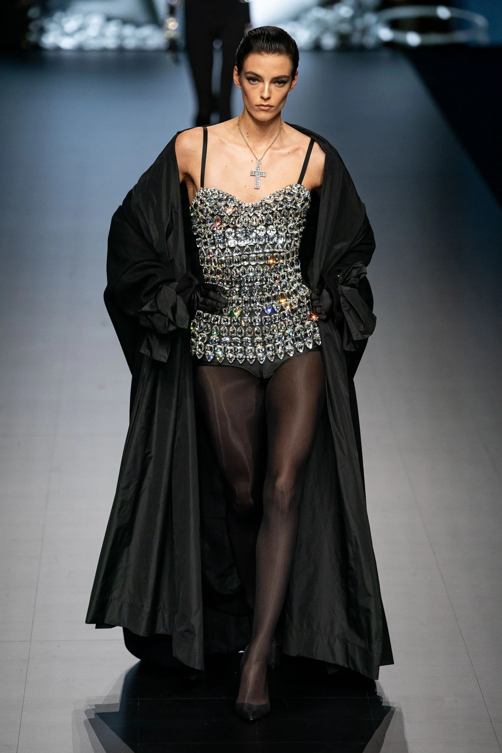 Dolce Gabbana Xuân Hè 2023 ra mắt ở Milan
