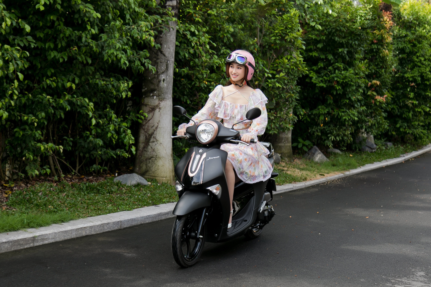 xe máy của Á Hậu Nguyễn Phương Nhi 