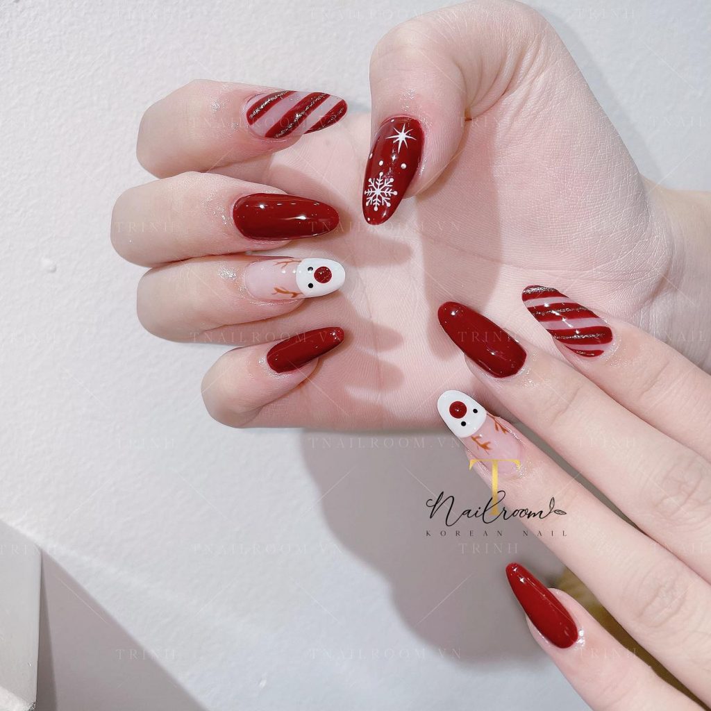 Top 30+ mẫu nail đỏ vừa sang vừa đẹp lại cực kì tôn da - Beaudy.vn