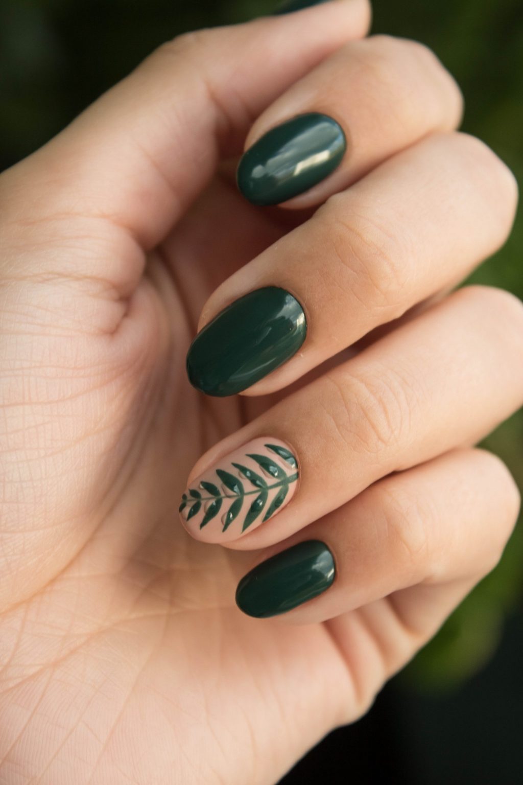 20+ mẫu nail màu xanh lá đẹp độc đáo và sành điệu