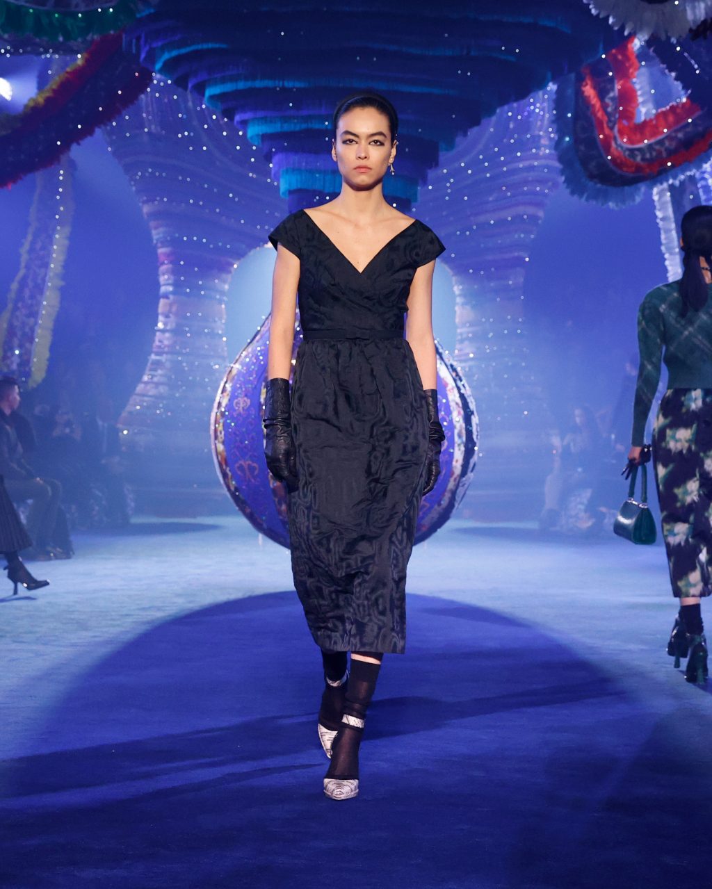 Christian Dior Thu Đông 2023 Từ Nữ quyền đến Mỹ quyền