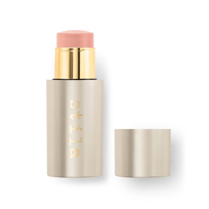 Lisa Blackpink sử dụng Má hồng Stila Complete Harmony Lip & Cheek Stick màu Sheer Gerbera.