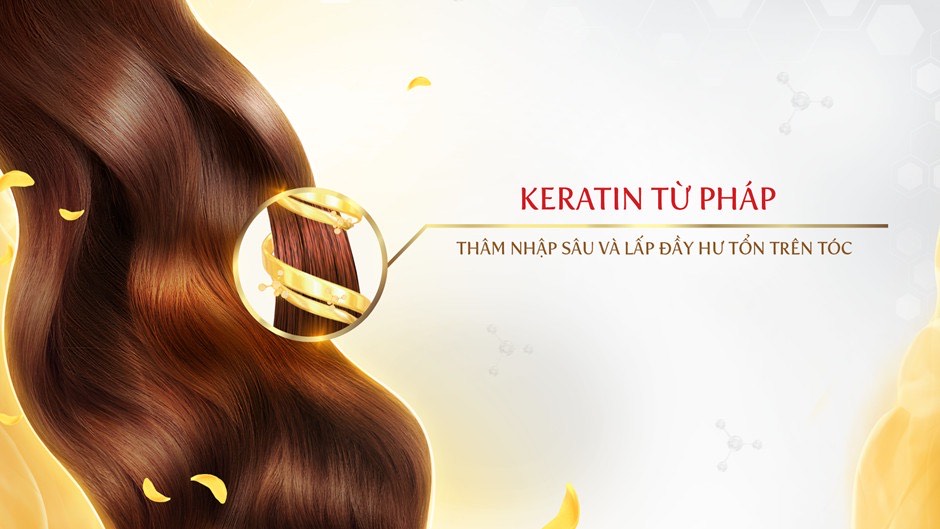 Dầu gội Enchanteur chứa Keratin giúp phục hồi tóc.