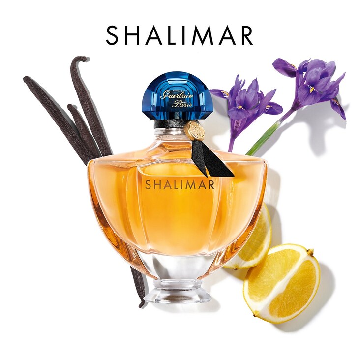 Guerlain Shalimar Eau de Parfum với nốt hương đầu đầy thu hút với sự tươi mát của các hương cam chanh (đặc biệt là hương của cam Bergamot). 