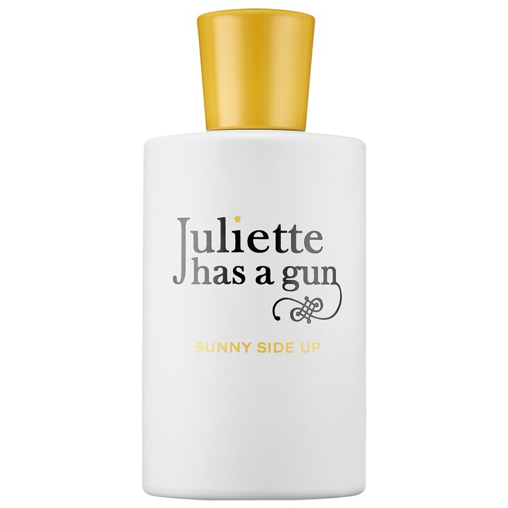 Với hương vani, nước cốt dừa, gỗ đàn hương và iso E, nước hoa Juliette Has A Gun Sunny Side Up phù hợp với những lễ cưới trên biển ngập tràn ánh nắng.