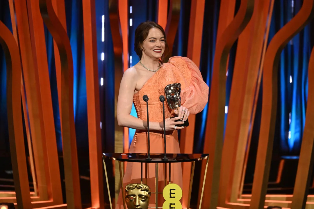 emma stone chiến thắng tại bafta 2024