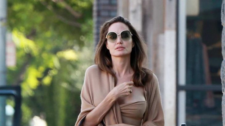 angelina-jolie-looks-elegant-in-an-all-beige-ensemble-while-out-to-lunch-with-her-son-pax-at-perch-restaurant-in-los-angeles-260818_7-1024x1536  | ELLE