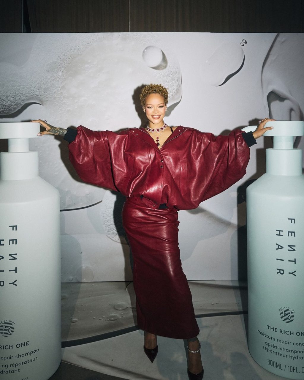 Điểm tin làm đẹp - Rihanna ra mắt sản phẩm chăm sóc tóc Fenty Hair