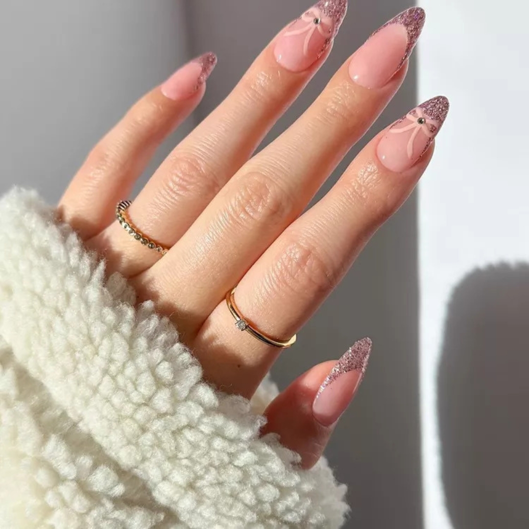 mẫu nail với họa tiết nơ hồng pastel