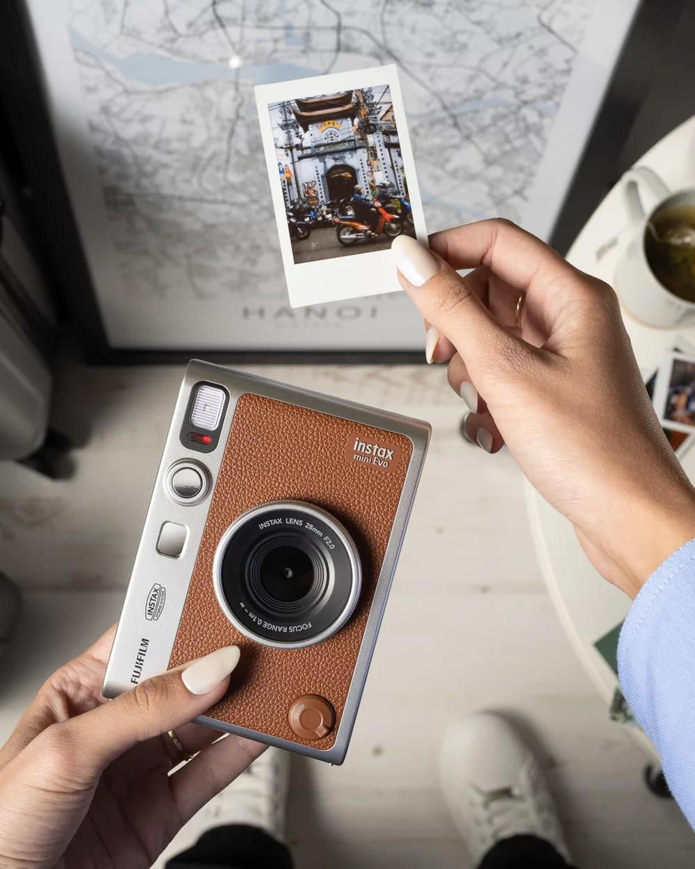 máy ảnh instax mini evo