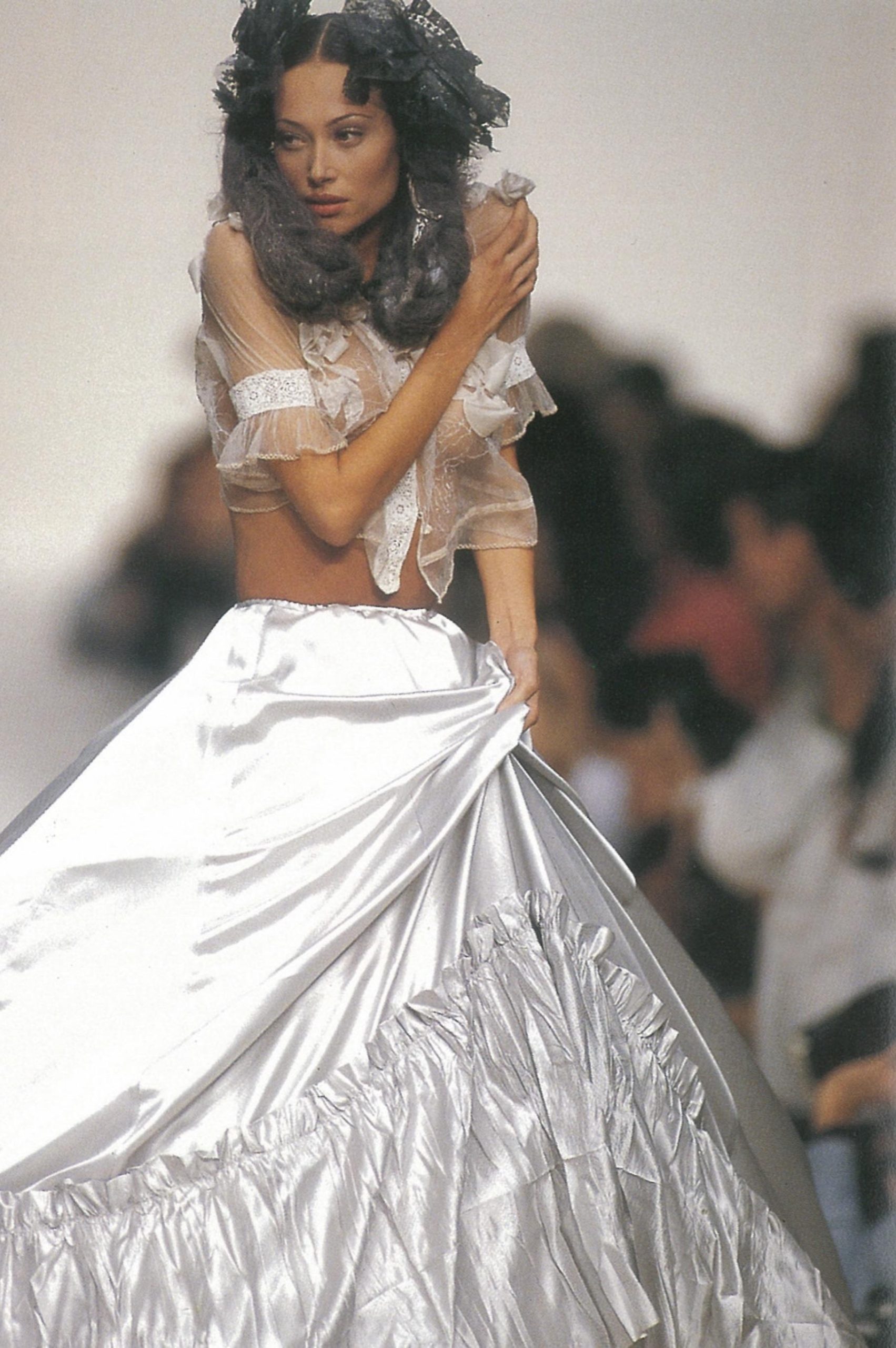 Thiết kế  JOHN GALLIANO SS94 